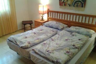 هتل Casa Rural Finca Las Dulces
