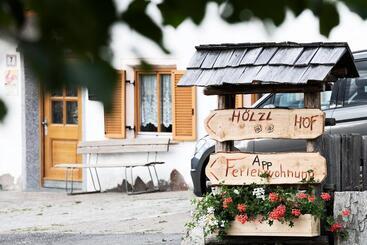 هتل Hölzlhof