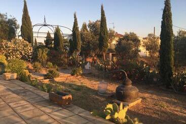 پانسیون Herdade Do Charito
