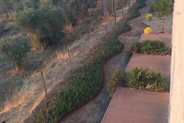 پانسیون Herdade Do Charito