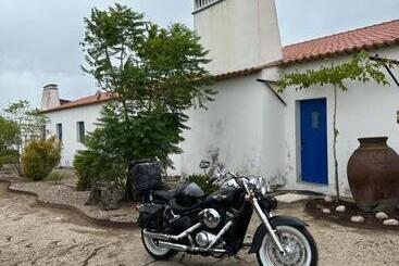 پانسیون Herdade Do Charito