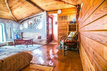 تختخواب و صبحانه Casa Inspirada