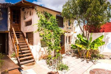 تختخواب و صبحانه Casa Inspirada