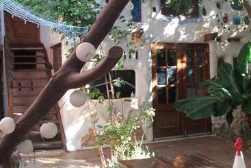 تختخواب و صبحانه Casa Inspirada