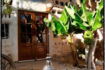 تختخواب و صبحانه Casa Inspirada