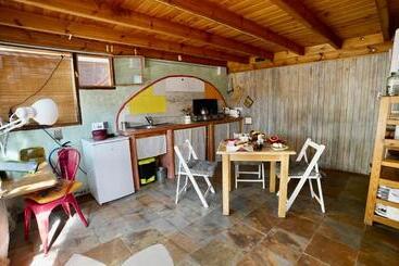 تختخواب و صبحانه Casa Inspirada
