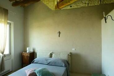 تختخواب و صبحانه La Foresteria Del Convento