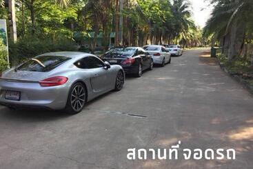 Hatthatara Resort