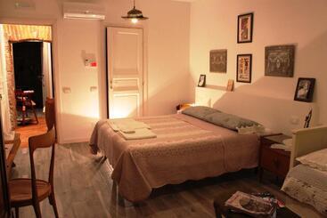 Le Dame Della Cortesella B&b