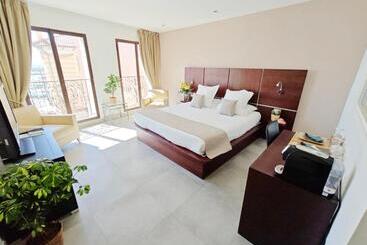 پانسیون Cassis Loc   Chambre Meublée