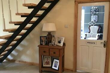 تختخواب و صبحانه Blakehill House