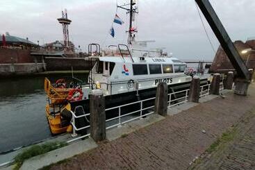 Bed and Breakfast De Notenbalk Aan Zee