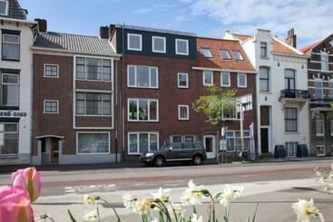 Bed and Breakfast De Notenbalk Aan Zee