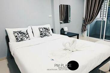 مُتل Pm Place