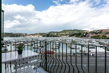 پانسیون Al Molo Sea View Rooms