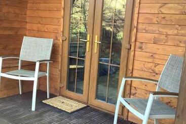 پانسیون Little London Bed & Breakfast And Glamping Pod