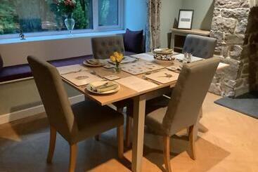 پانسیون Little London Bed & Breakfast And Glamping Pod
