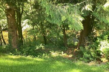 پانسیون Little London Bed & Breakfast And Glamping Pod