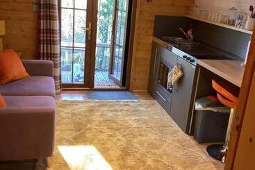 پانسیون Little London Bed & Breakfast And Glamping Pod