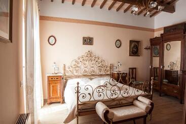 B&b L  Antica Fonte