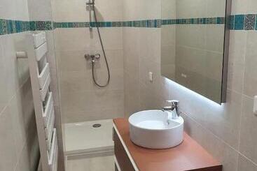 تختخواب و صبحانه H2o Chambres D Hôtes