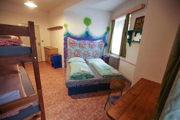 Hostel Klondike