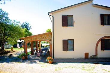 هتل Agriturismo San Lino Gilberto