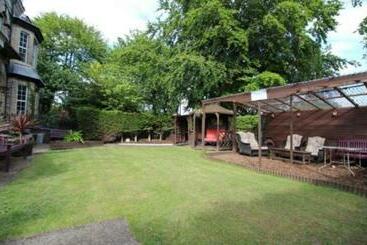 بنسيون Barrie Guest House