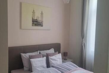 پانسیون Eden Center Home