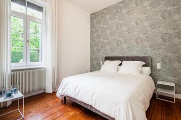 تختخواب و صبحانه Chambre D Hôtes Du Côté Des Remparts