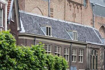 تختخواب و صبحانه Nr22 Leiden
