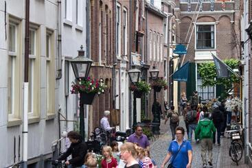 تختخواب و صبحانه Nr22 Leiden