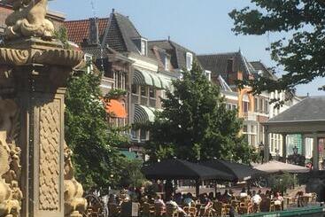 تختخواب و صبحانه Nr22 Leiden