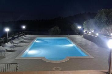 هتل La Valle Degli Ulivi