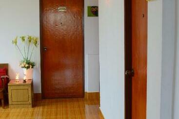 پانسیون Phoonsab Hostel