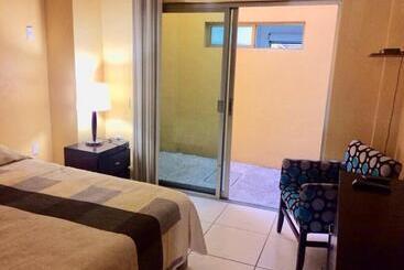 Andressa Mia Apartments