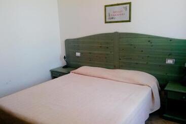 هتل B&b Baglio Maragani