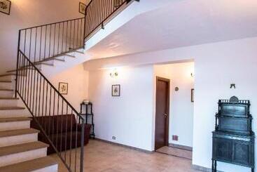 هتل B&b Baglio Maragani