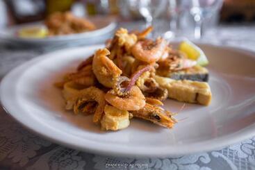 هتل B&b Baglio Maragani