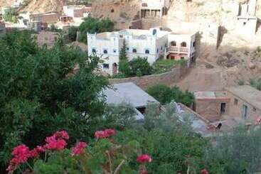 پانسیون Dar Tiwira