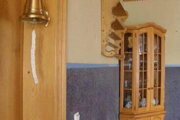 پانسیون Home For Guests Lakštingala