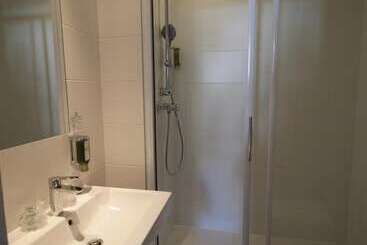 هتل Parici Hôtel Boulogne Billancourt