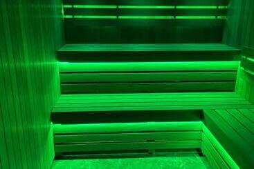 هتل Ashbys Accommodation & Spa Hire