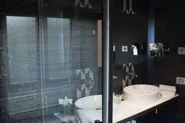 هتل Divina Luxury
