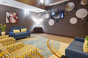 هتل Best Western Plus Austin Airport Inn & Suites