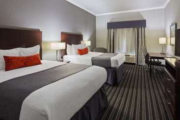 هتل Best Western Plus Austin Airport Inn & Suites