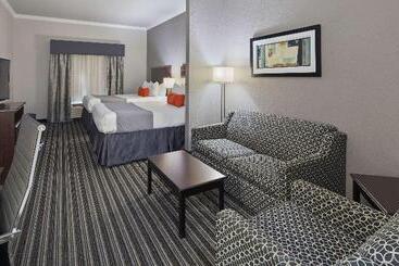 هتل Best Western Plus Austin Airport Inn & Suites
