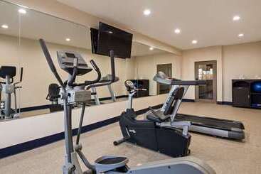 هتل Best Western Plus Tulsa Inn And Suites