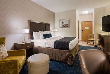 هتل Best Western Plus Tulsa Inn & Suites