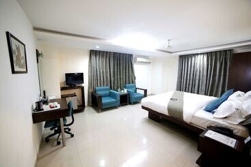 Click Hotel Yuvraj